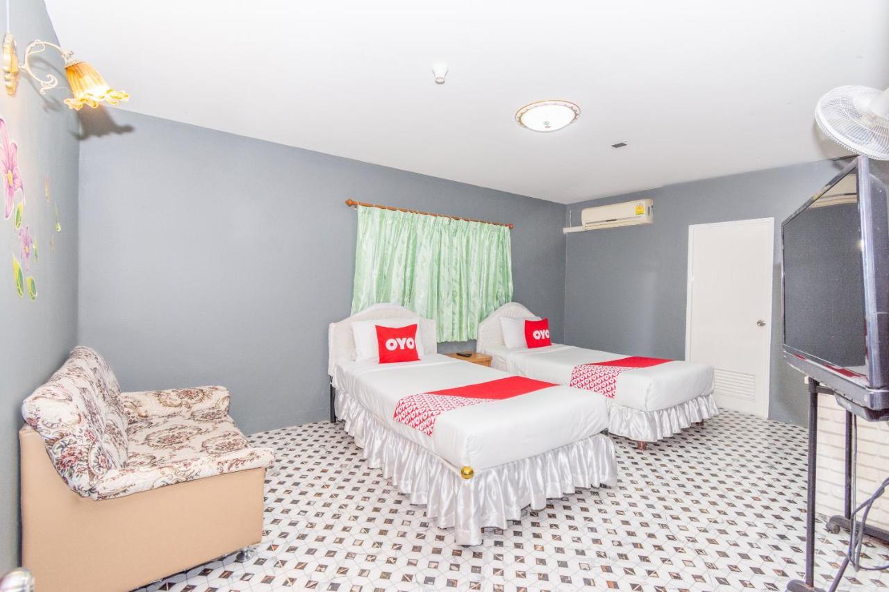 Oyo 712 Baandin Resort Фетчабури Екстериор снимка