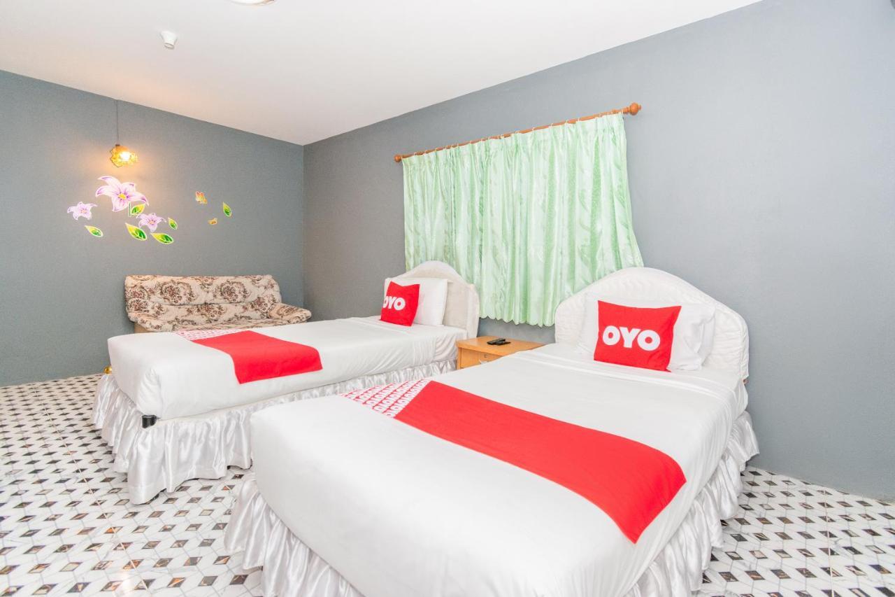 Oyo 712 Baandin Resort Фетчабури Екстериор снимка