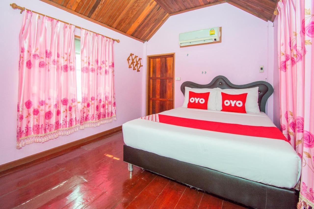 Oyo 712 Baandin Resort Фетчабури Екстериор снимка