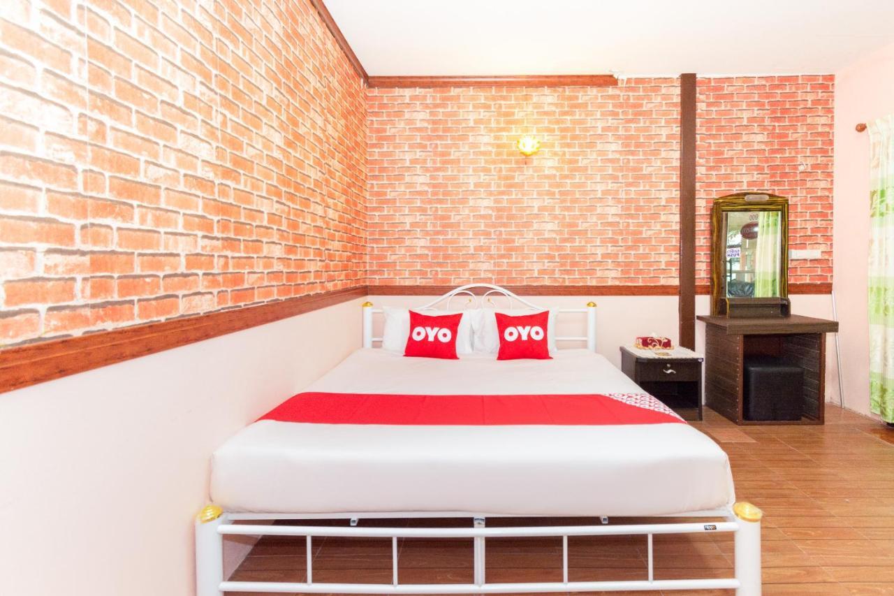 Oyo 712 Baandin Resort Фетчабури Екстериор снимка